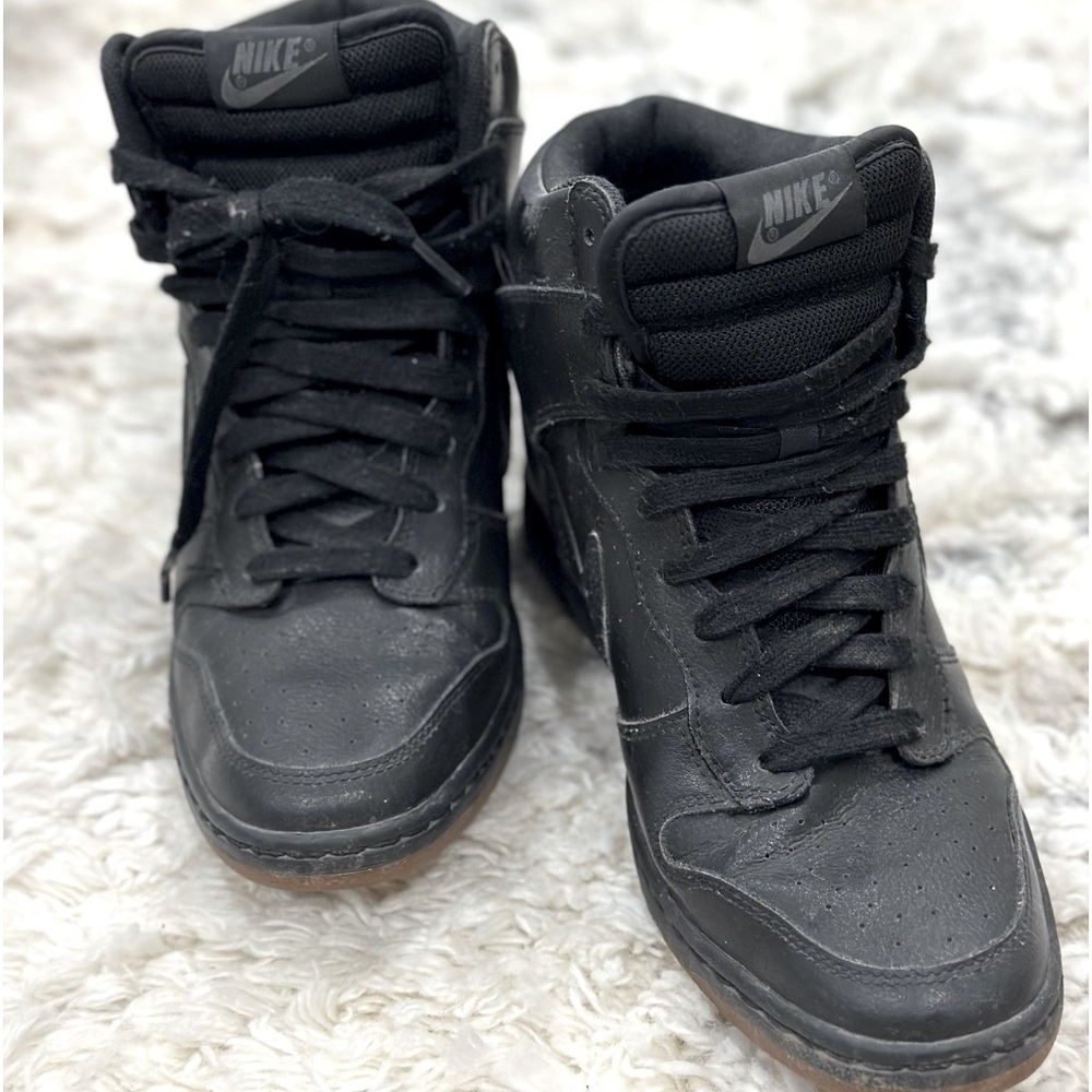 NIKE heeled shoes